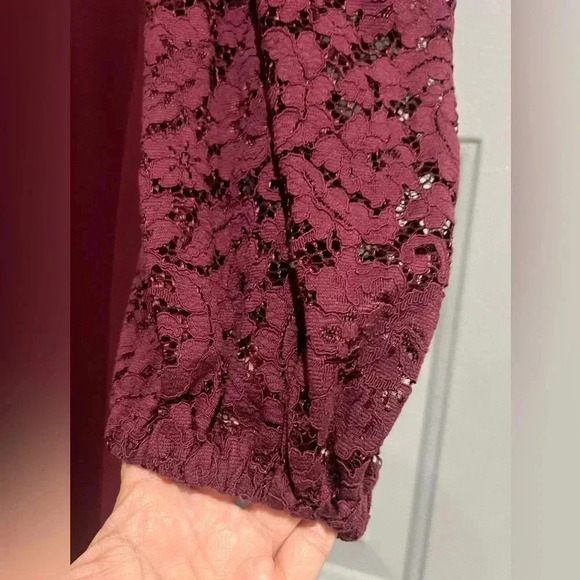 Women’s dress - Picture 2 of 2